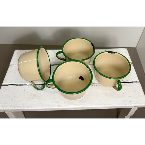 50s Enamelware Coffee Mugs Set of 4 Cream n Green Farmhouse or Cabincore Decor - Picture 2 of 7